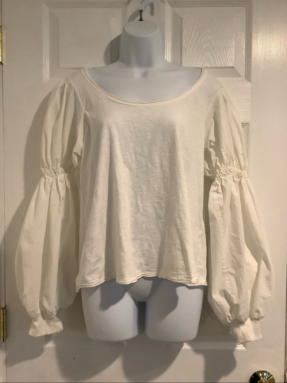 PILCRO ANTHROPOLOGIE White 100% Cotton Puff Sleeve Wide Neck Capsule Top L